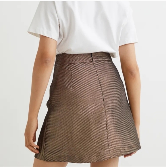 NWOT H&M jacquard gold skirt - Picture 2 of 7